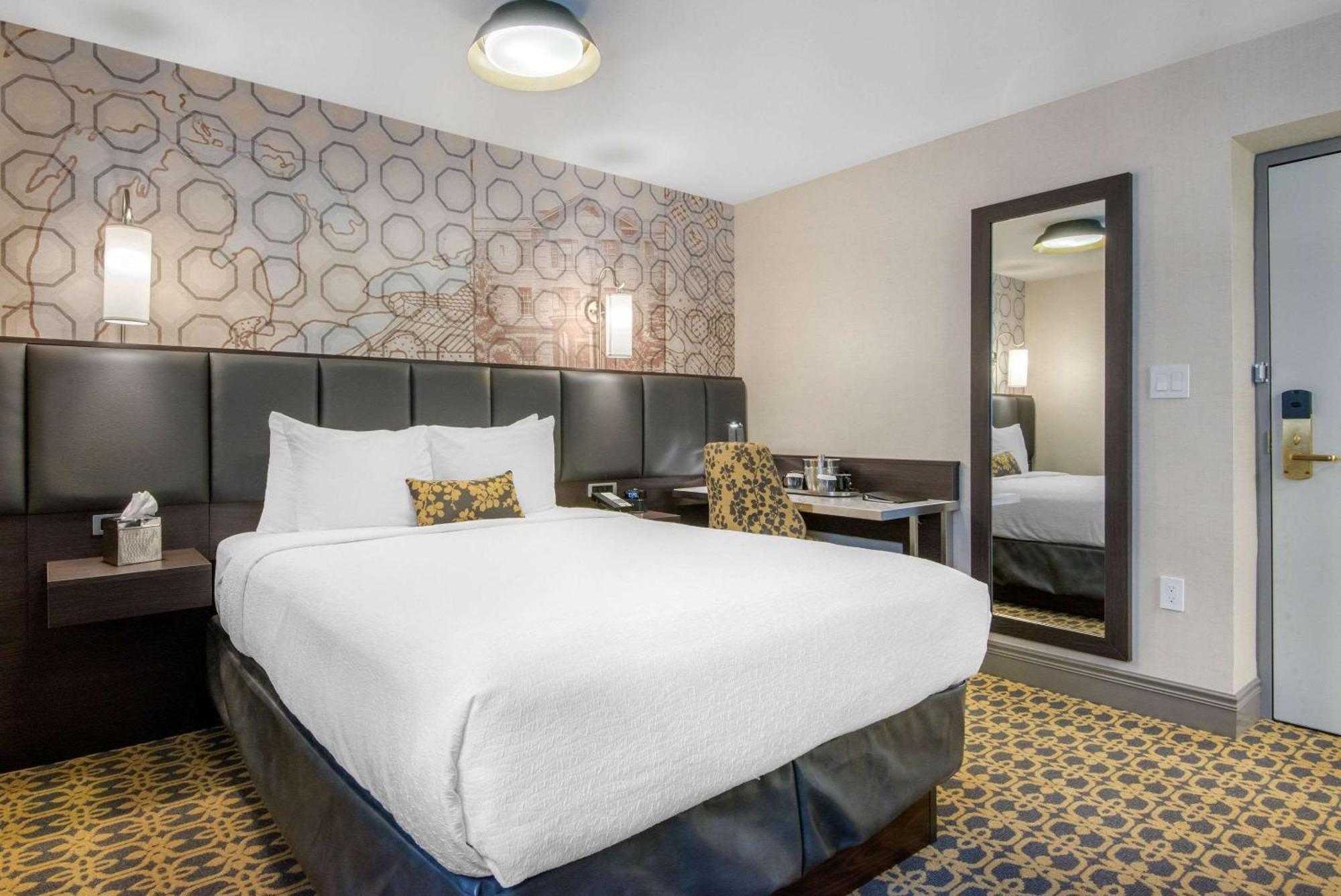 The Champlain Waterfront Hotel Ascend Hotel Collection Orillia Eksteriør billede