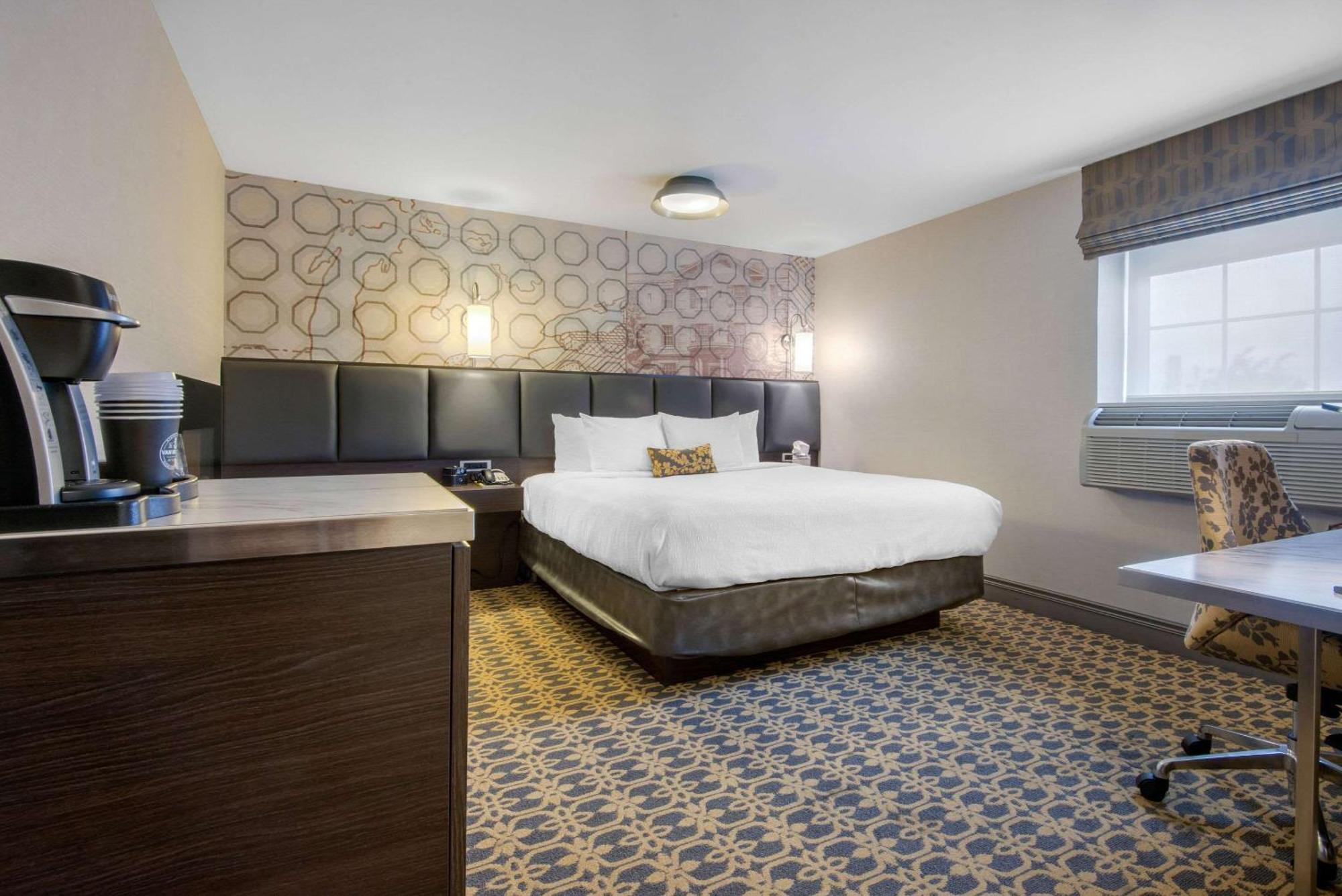 The Champlain Waterfront Hotel Ascend Hotel Collection Orillia Eksteriør billede