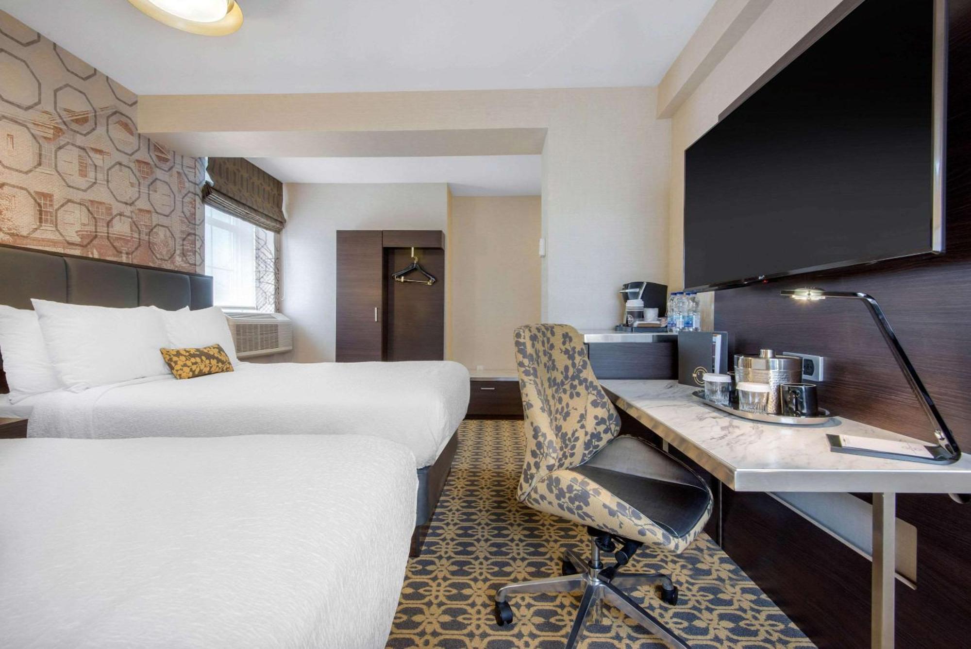 The Champlain Waterfront Hotel Ascend Hotel Collection Orillia Eksteriør billede