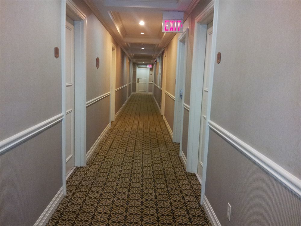The Champlain Waterfront Hotel Ascend Hotel Collection Orillia Eksteriør billede