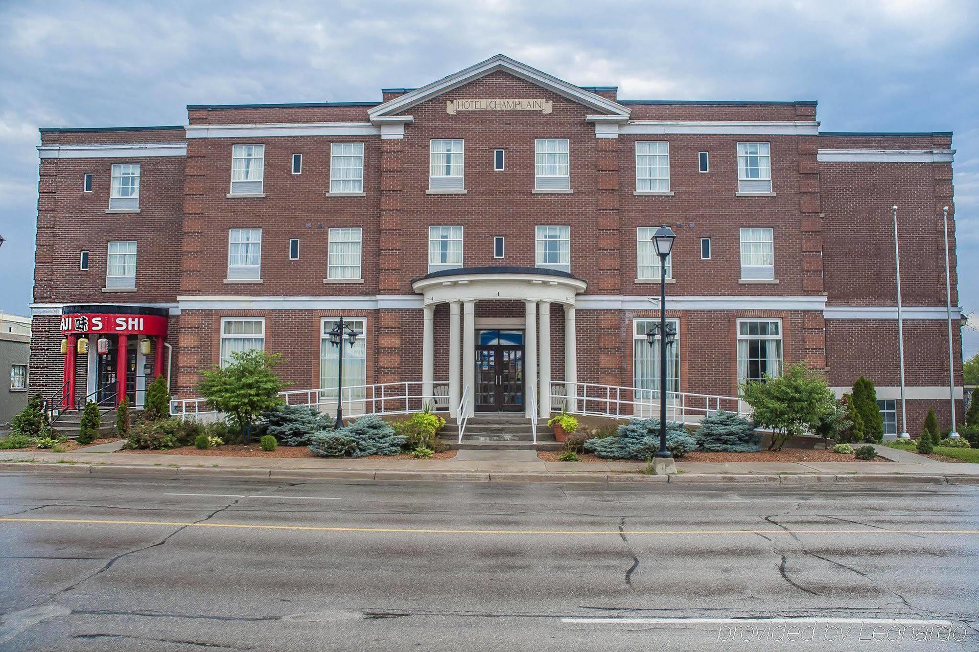 The Champlain Waterfront Hotel Ascend Hotel Collection Orillia Eksteriør billede