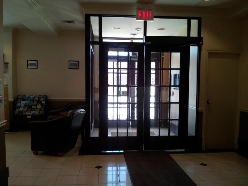 The Champlain Waterfront Hotel Ascend Hotel Collection Orillia Eksteriør billede