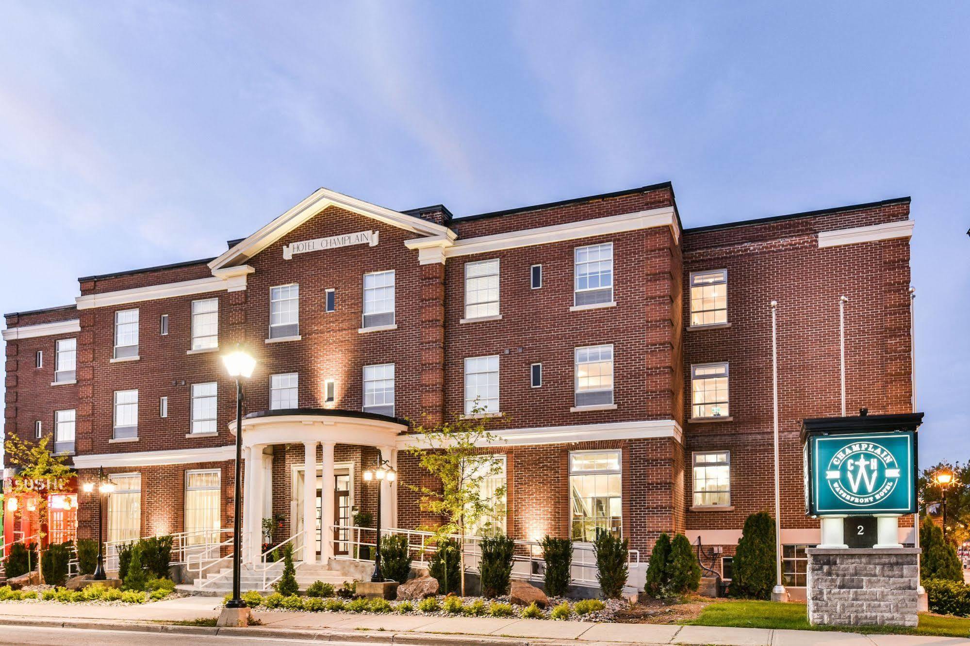 The Champlain Waterfront Hotel Ascend Hotel Collection Orillia Eksteriør billede